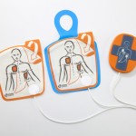 eksternal defibrilatör pedler